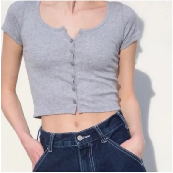 Brandy Melville Zelli Top in Grey With Button Front - Picture 1 of 4